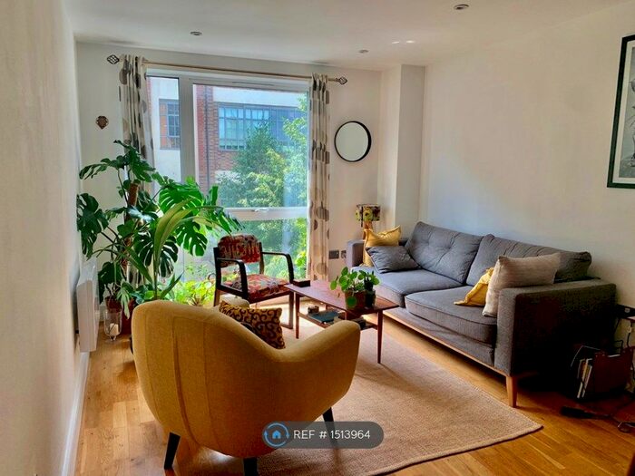 1 Bedroom Flat To Rent In Peckham Grove, London, SE15