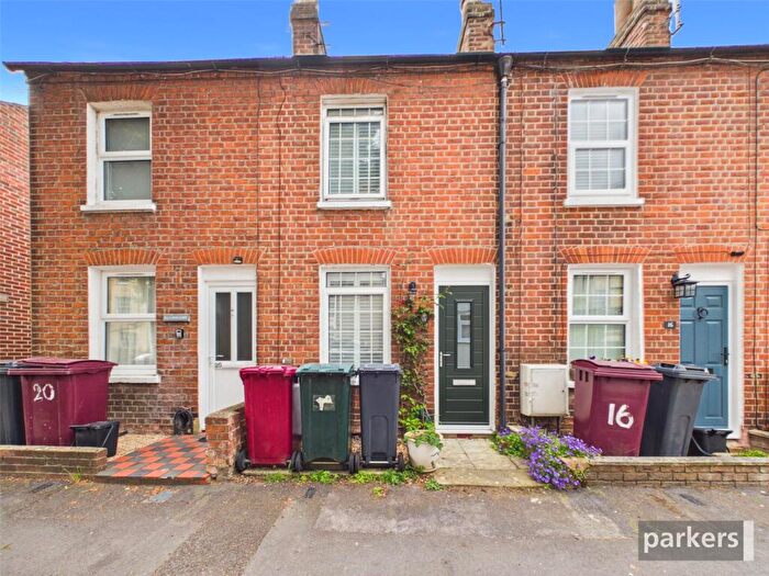 2 Bedroom Terraced House For Sale In Eldon Place, Reading, Berkshire, RG1