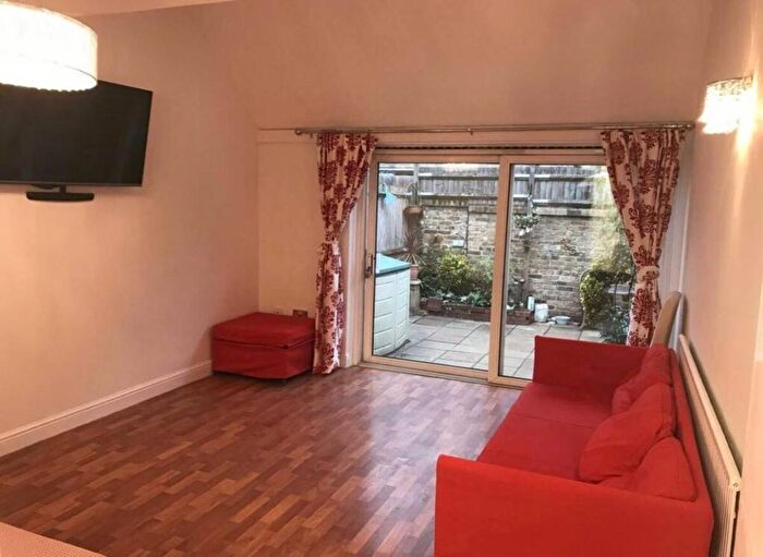 2 Bedroom Terraced House To Rent In Mackenzie Road, London, N7