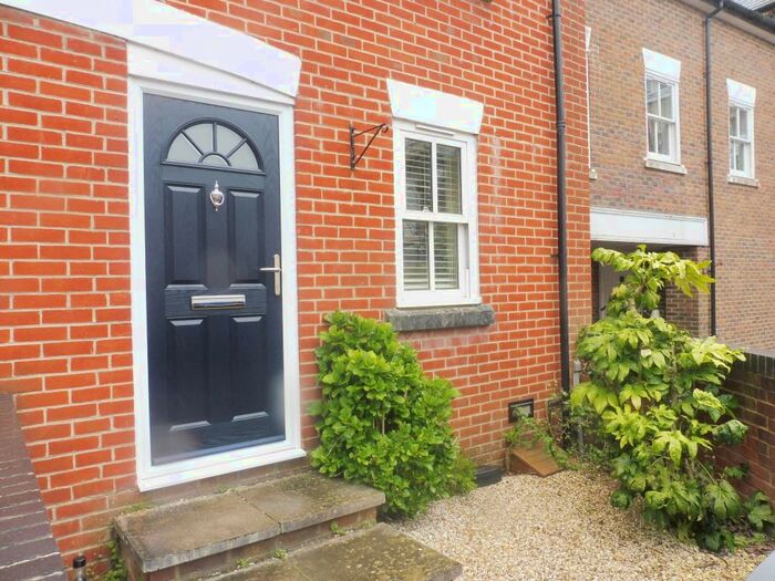3 Bedroom End Of Terrace House To Rent In Riverside Place, Fordingbridge, SP6