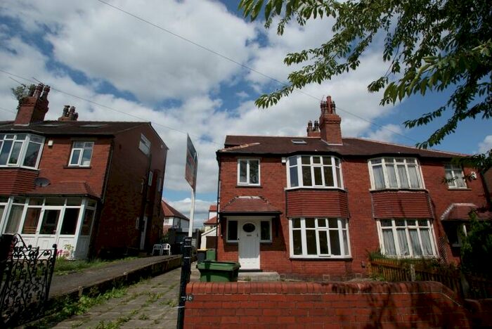 7 Bedroom Semi-Detached House To Rent In Becketts Park Crescent, Headingley, Leeds, LS6