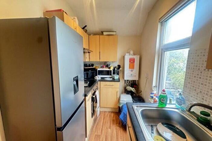 2 Bedroom Flat To Rent In Keppoch Street Cardiff, CF24
