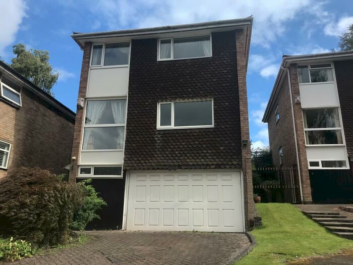 4 Bedroom House To Rent In Woodland Rise, Sutton Coldfield., B73