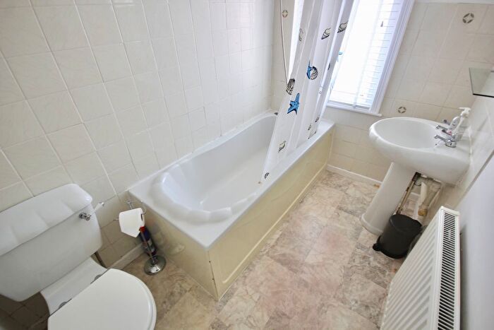 1 Bedroom Flat For Sale In Marline Road, Poole, BH12