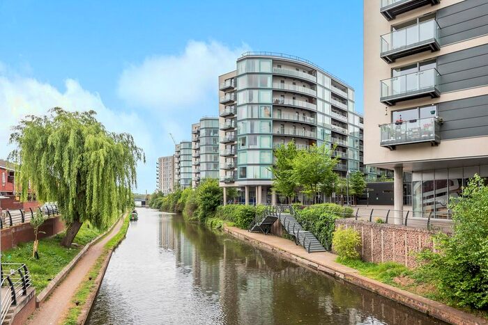 1 Bedroom Flat To Rent In Station Approach, Hayes, UB3