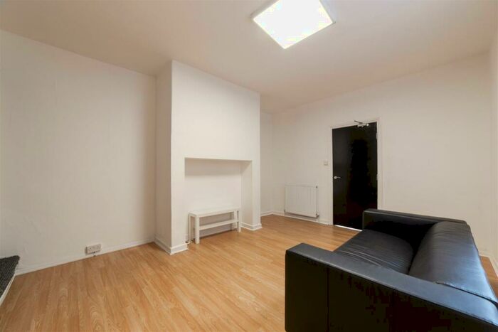 2 Bedroom Flat To Rent In Rothbury Terrace, Heaton, NE6
