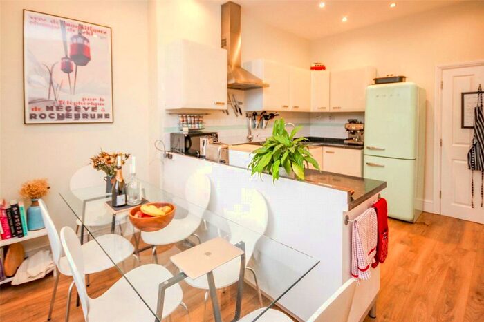 2 Bedroom Apartment To Rent In Kings Parade Avenue, Clifton, Bristol, BS8