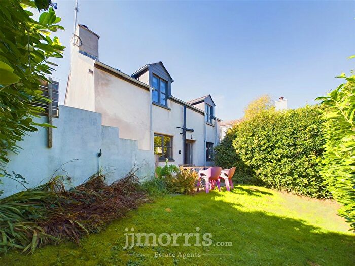 2 Bedroom Cottage For Sale In Moylegrove, Cardigan, SA43