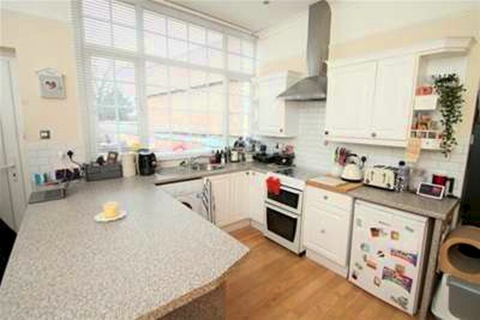 2 Bedroom Flat To Rent In Zero Deposit Option! High Street, Beckenham, BR3