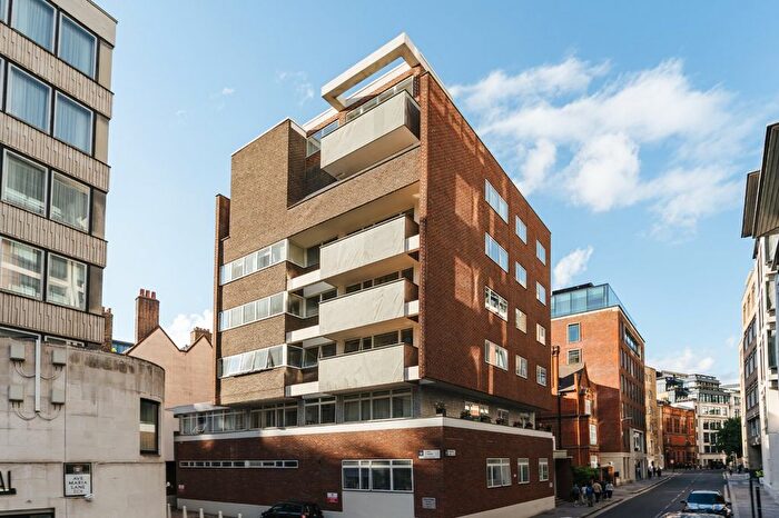 2 Bedroom Flat For Sale In Warwick Lane, London, EC4M