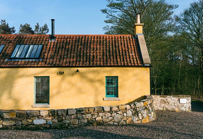 2 Bedroom Country House To Rent In Slackbrae, Alloa, Clackmannanshire, FK10