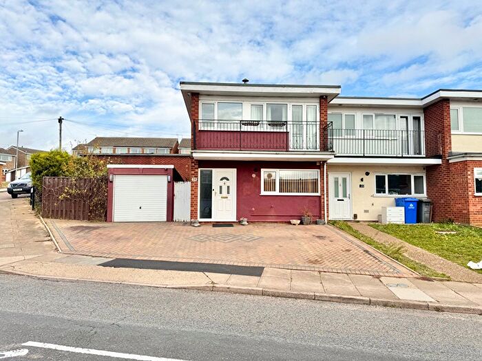 3 Bedroom Property To Rent In Annbrook Road, Ipswich, IP2