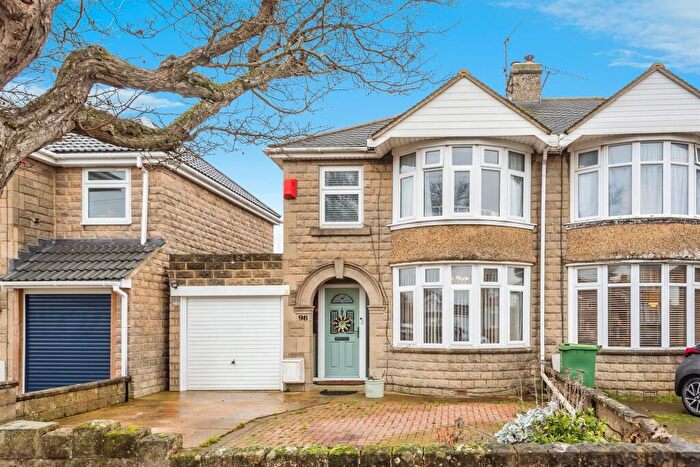 3 Bedroom Semi Detached House For Sale In Southbrook Street, Extension, Swindon, SN2