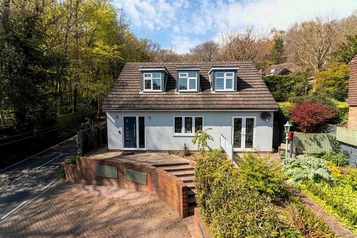 3 Bedroom Detached House For Sale In Hosey Common Road, Westerham, TN16