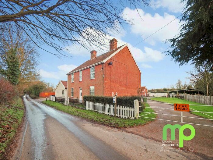 18 Bedroom Detached House For Sale In Suton Street, Suton, NR18