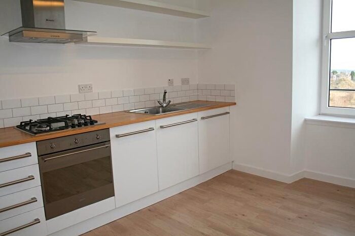 2 Bedroom Flat To Rent In Clepington Road, Dundee, DD3