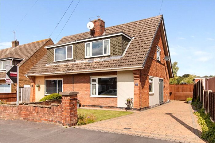 3 Bedroom Semi-Detached House For Sale In Rothwell Road, Scunthorpe, North Lincolnshire, DN15