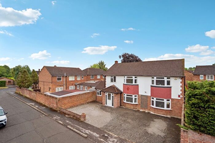 4 Bedroom Detached House For Sale In The Close, Iver, SL0