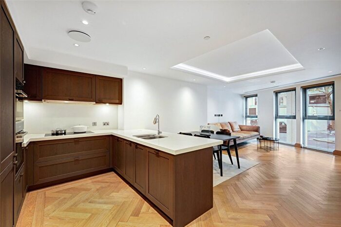 3 Bedroom Flat To Rent In Abell House, John Islip Street, Westminster, London, SW1P