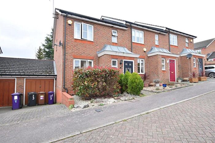 2 Bedroom Semi-Detached House To Rent In Pentland Rise, Stevenage, SG1