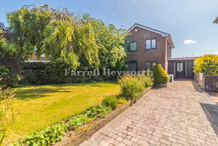 4 Bedroom House For Sale In Pierce Close, Lancaster, LA1