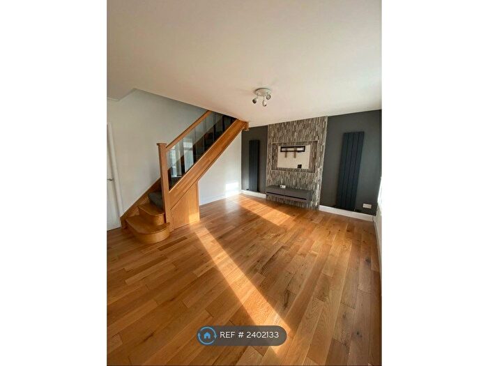 2 Bedroom End Of Terrace House To Rent In Craigmount, Kirkcaldy, KY2