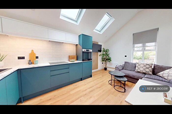 1 Bedroom Flat To Rent In Monthermer Road, Cardiff, CF24