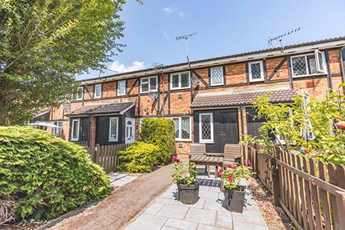 1 Bedroom Terraced House For Sale In Colnbrook, SL3
