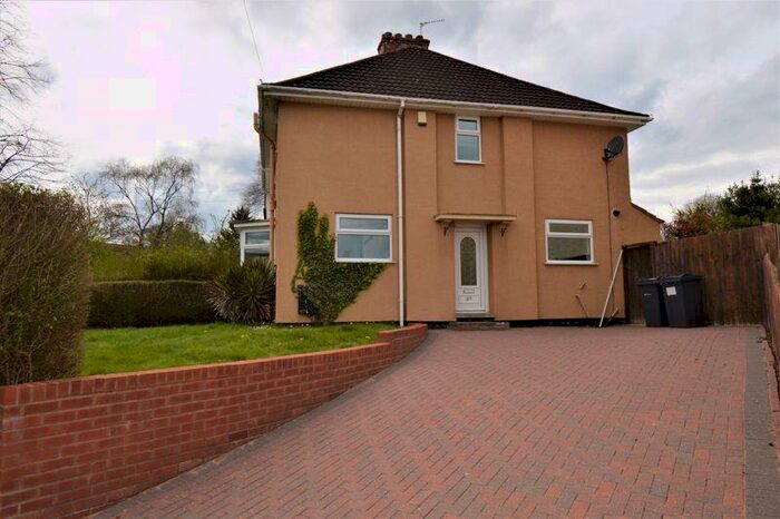 3 Bedroom Town House To Rent In Warstock Lane, Kings Heath, B14