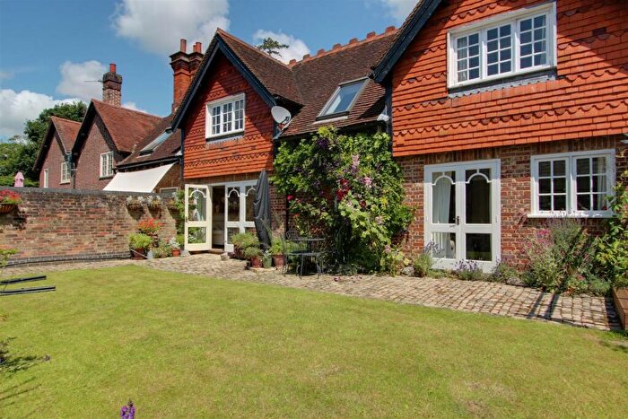 4 Bedroom House For Sale In Lower Farm, Halton Village, HP22