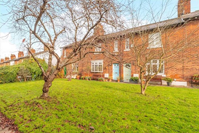 3 Bedroom House For Sale In Midland Terrace, Cricklewood, NW2