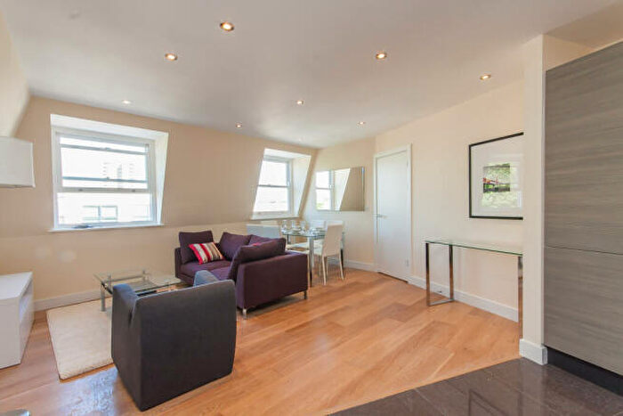 3 Bedroom Apartment To Rent In Clarence Road, London, E5