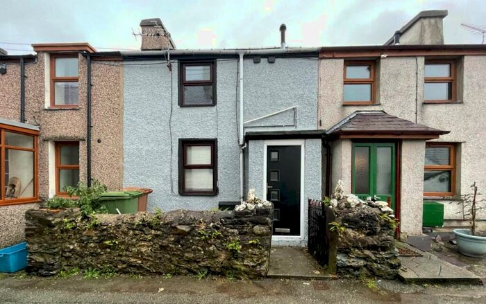 3 Bedroom Terraced House For Sale In Water Street, Llanllechid, Bangor, Gwynedd, LL57