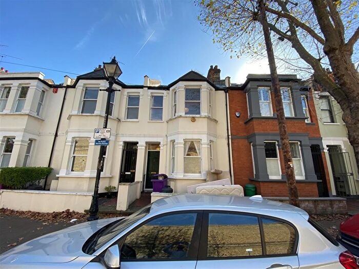 3 Bedroom Terraced House To Rent In Wrexham Road, London, E3