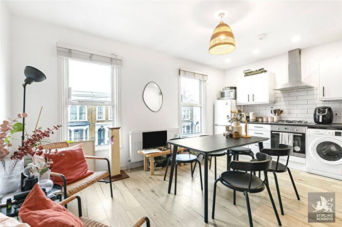 2 Bedroom Flat To Rent In Glenarm Road, Hackney, London, E5