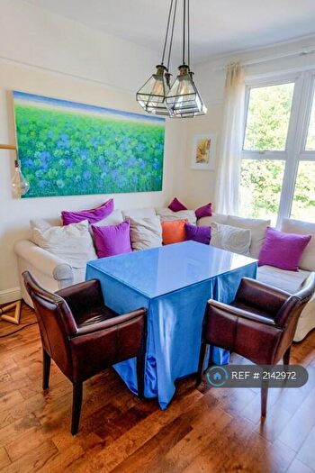 3 Bedroom Flat To Rent In Hunters Bar, Sheffield, S11