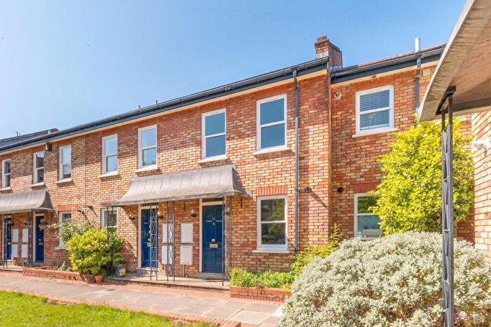 3 Bedroom Terraced House For Sale In Elderwood Place, Upper Norwood, London, SE27