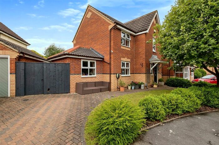 3 Bedroom Detached House For Sale In Broomlee Close, Ingleby Barwick, Stockton-On-Tees, Durham, TS17