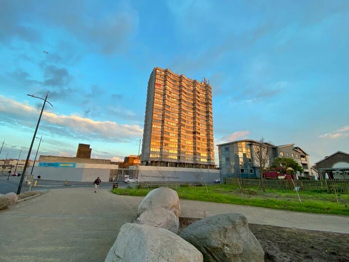 2 Bedroom Flat To Rent In Arlington House, All Saints Avenue, Margate, CT9