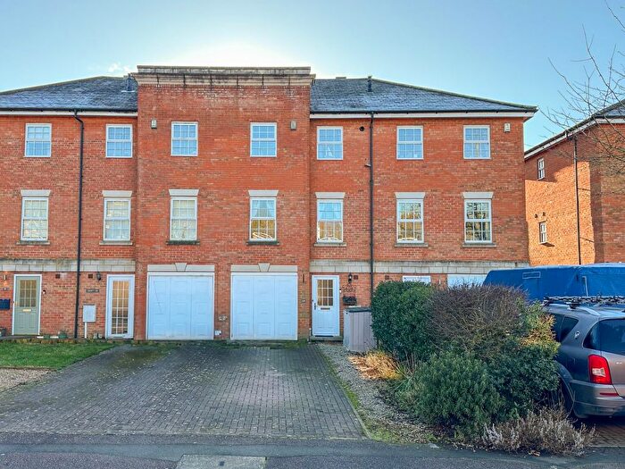 4 Bedroom Town House For Sale In Fusilier Way, Weedon, Northamptonshire, NN7