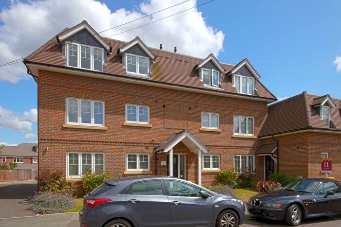 2 Bedroom Flat To Rent In Ruby Court, Maidenhead, SL6