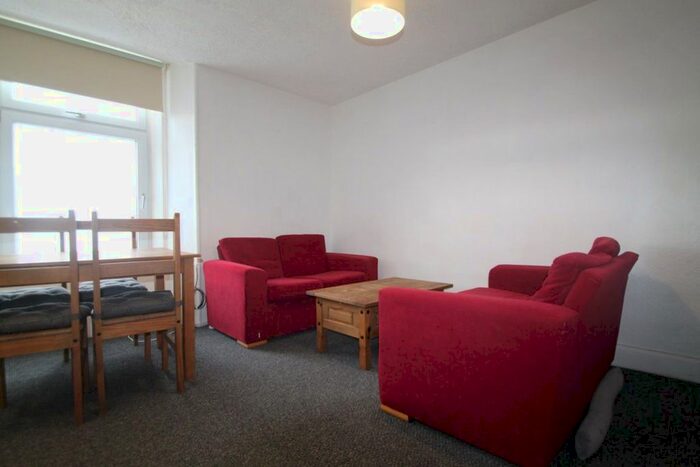 1 Bedroom Flat To Rent In Isla Street, Dundee, DD3