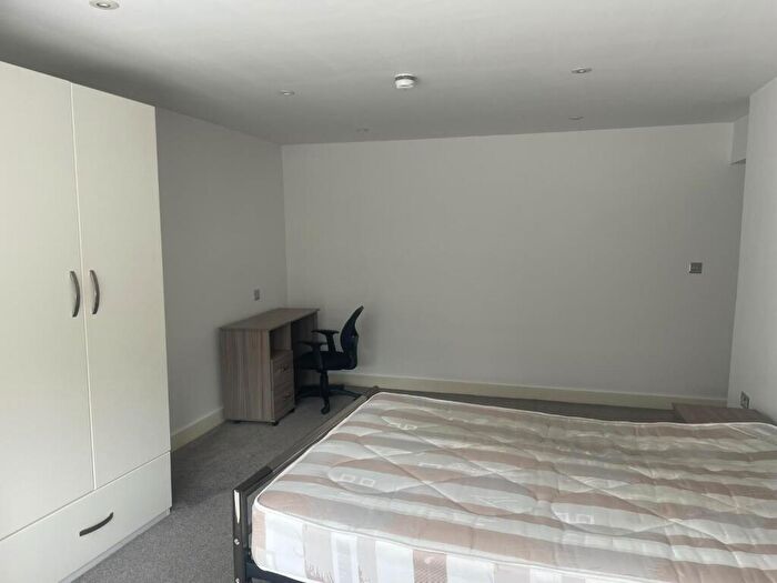 1 Bedroom Flat To Rent In Flat, Glossop Road, S10