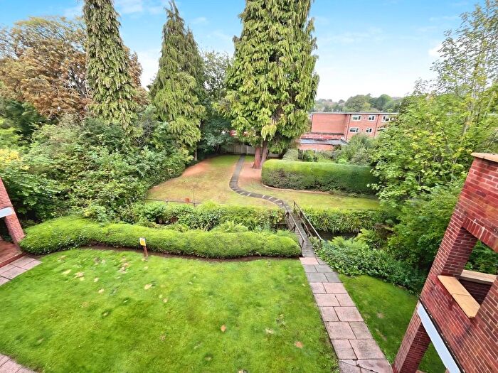 1 Bedroom Flat For Sale In Manor Road, Sutton Coldfield, B73