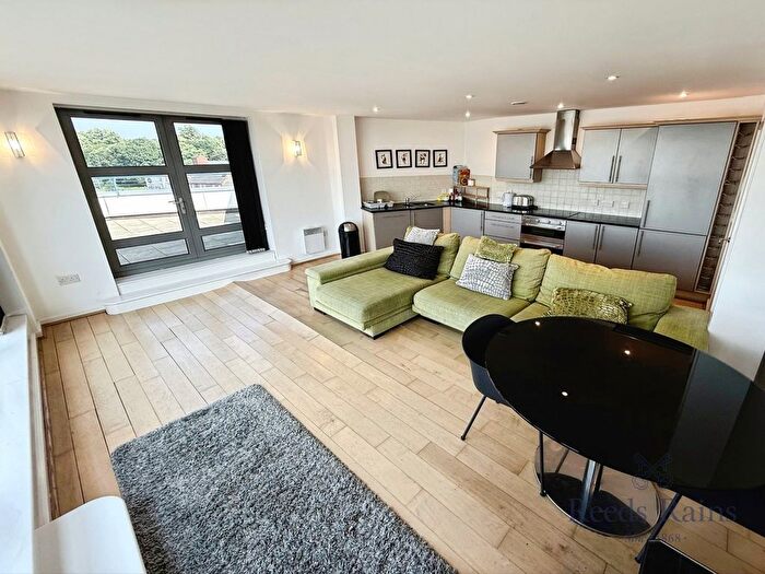 2 Bedroom Flat To Rent In Brunswick Court, Newcastle, Staffordshire, ST5