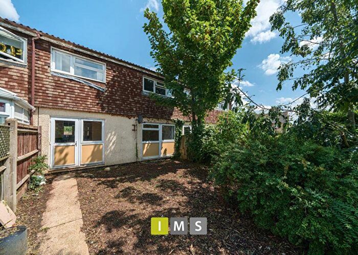 2 Bedroom Terraced House For Sale In Birch Road, Bicester, OX25