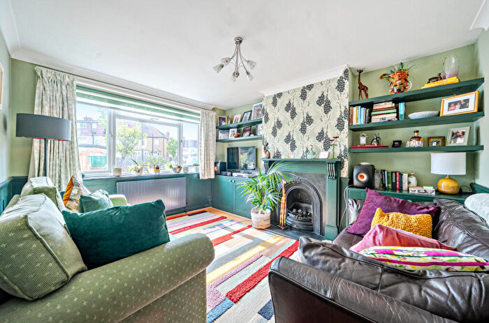 4 Bedroom Terraced House For Sale In Lexden Road, Mitcham, CR4