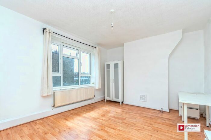 2 Bedroom Flat To Rent In Thurtle Road, Haggerston, Hoxton, East London, E2