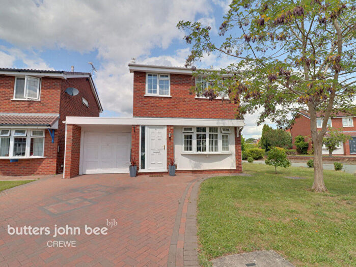 3 Bedroom Detached House For Sale In Selsey Close, Crewe, CW1
