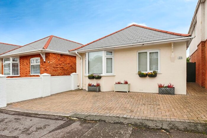2 Bedroom Bungalow For Sale In Ashmore Avenue, Poole, Dorset, BH15